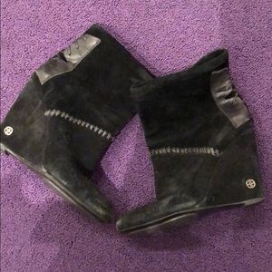 House of Harlow wedges